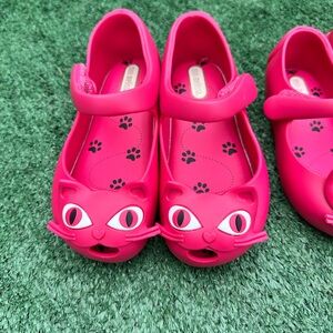 Mini Melissa Pink Cat Face Slippers